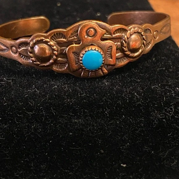 Vintage Bell Trading Child or Baby Copper Turquoise Thunderbird cuff Bracelet - Picture 5 of 5